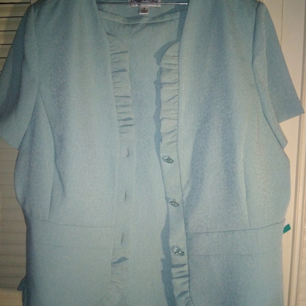 Danny & Nicole New York 2 pc skirt suit size 16